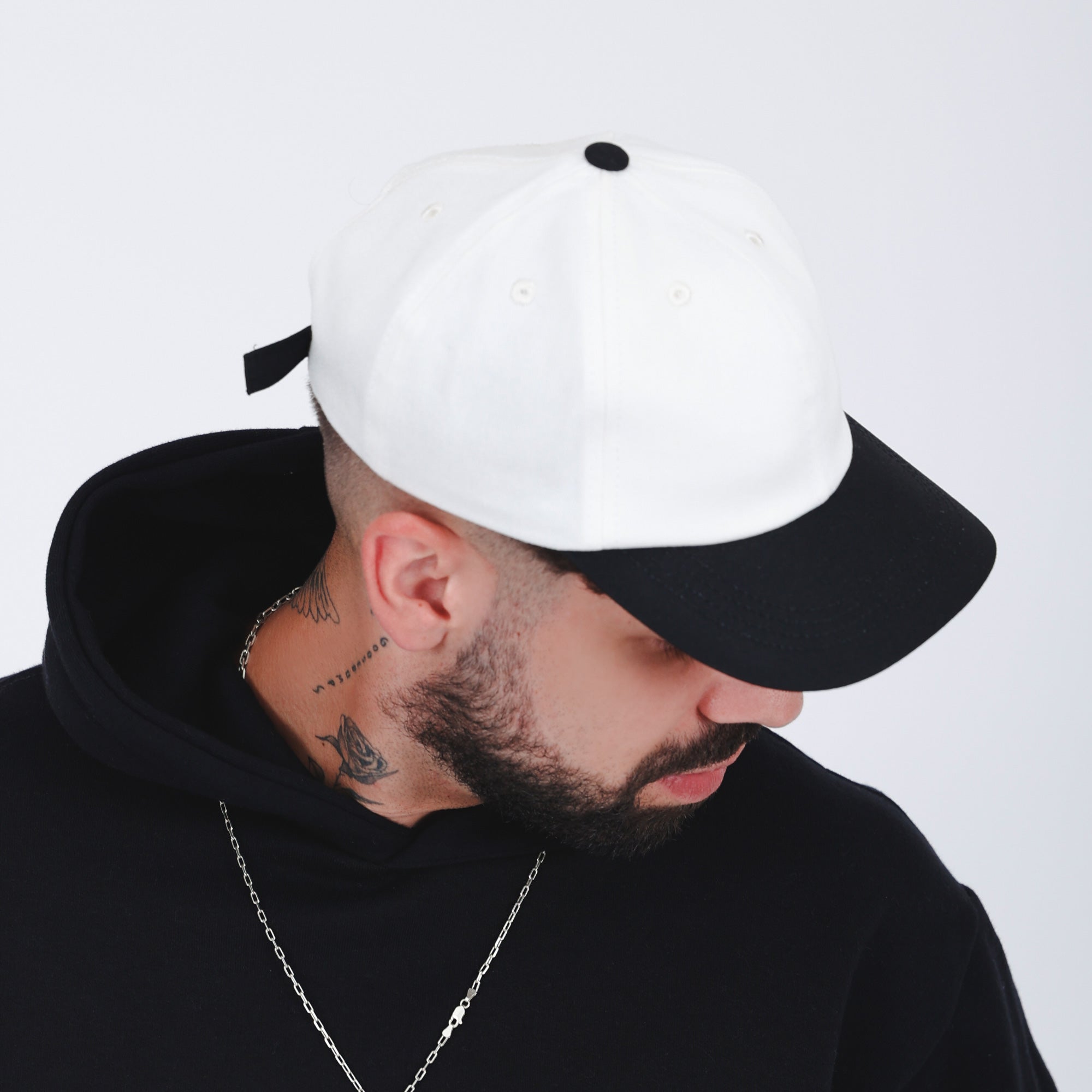 CAP OW/BLACK