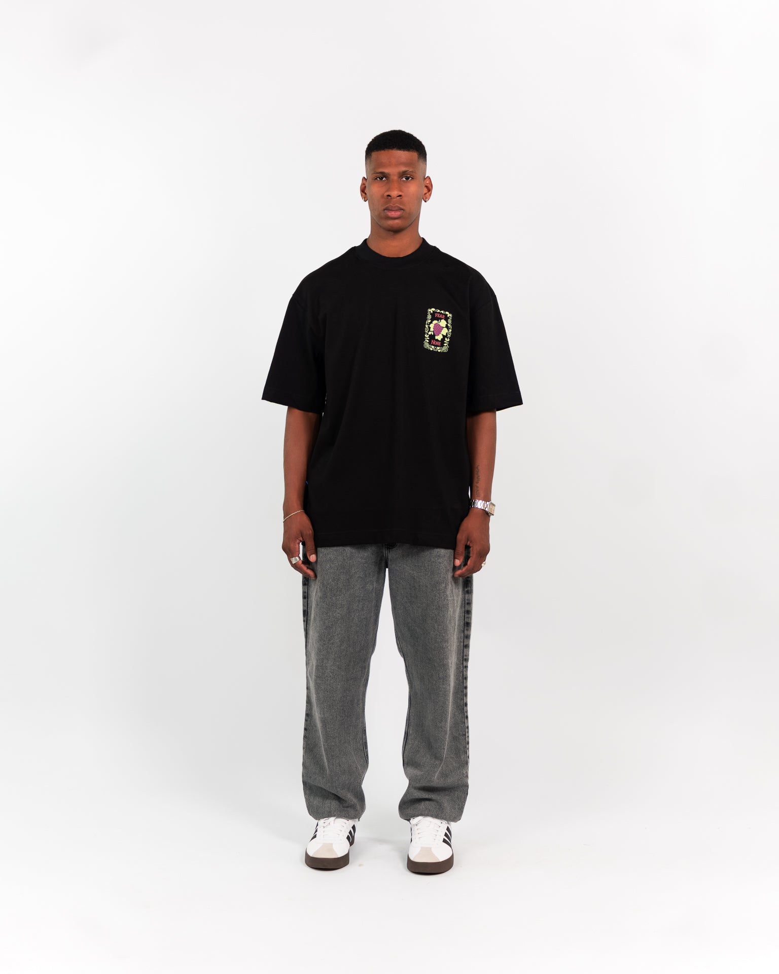 CAMISETA 'THE VINE' PRETA